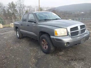 2005 Dodge Dakota SLT
