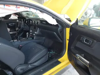 2015 Ford Mustang V6
