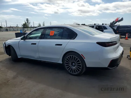 2025 BMW 7 Series 740i