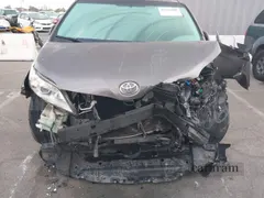 2012 Toyota Sienna XLE AAS