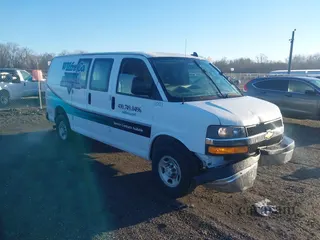 2022 Chevrolet Express Cargo
