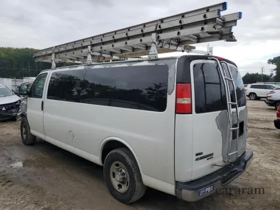 2011 Chevrolet Express Passenger 1LT