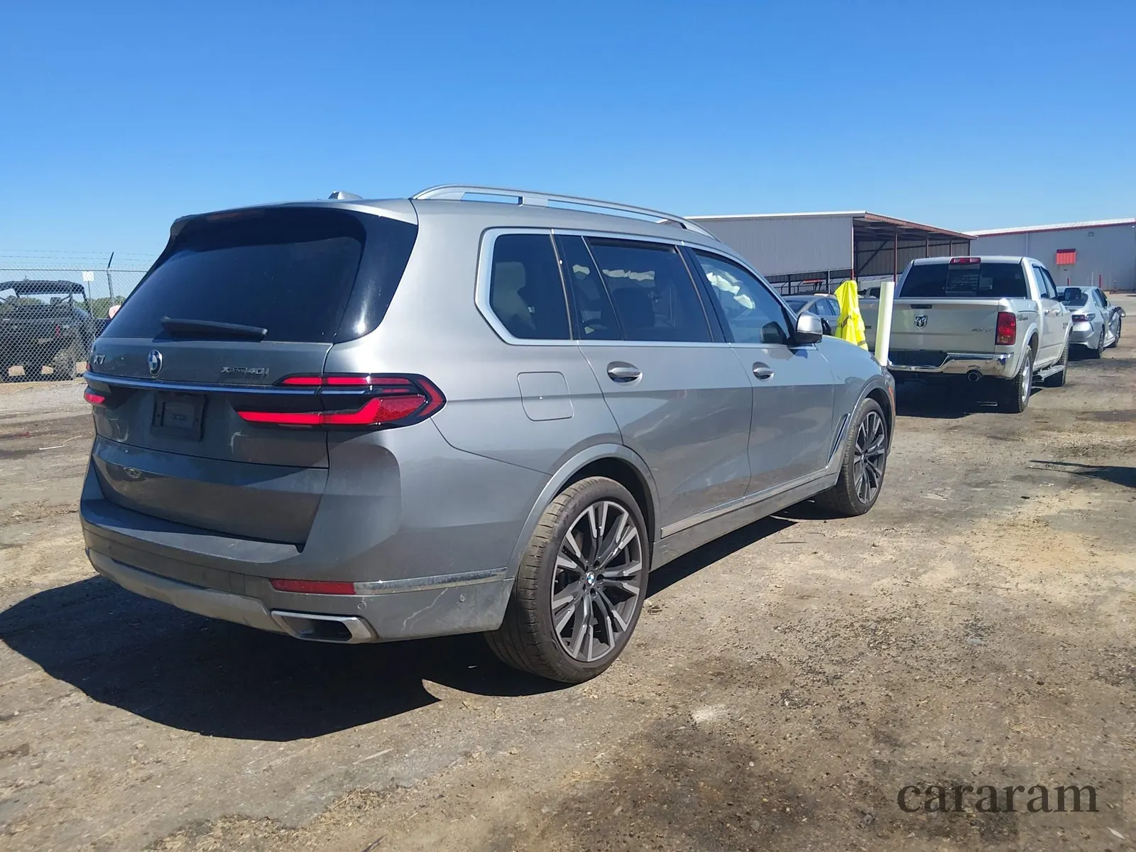 2025 BMW X7 xDrive40i