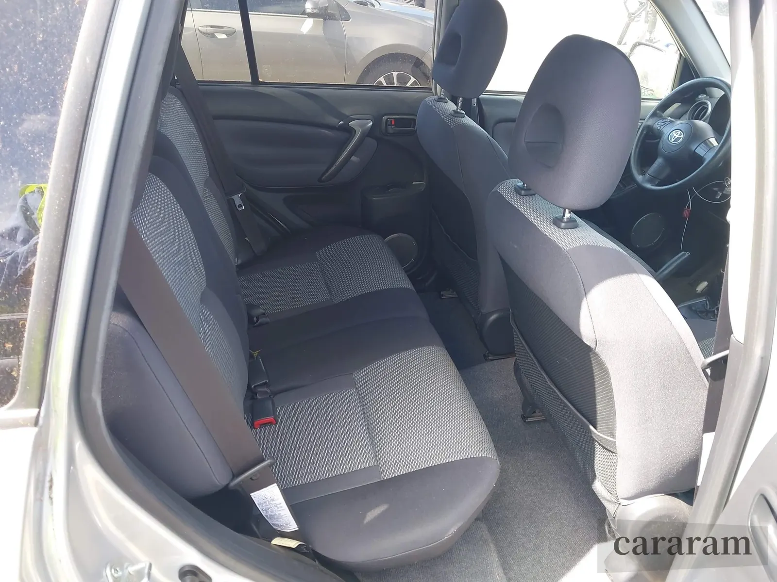 2004 Toyota RAV4