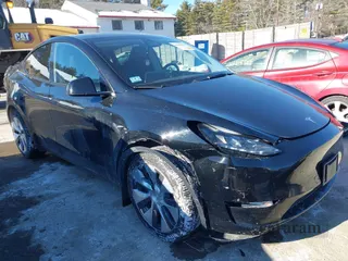 2024 Tesla Model Y Long Range