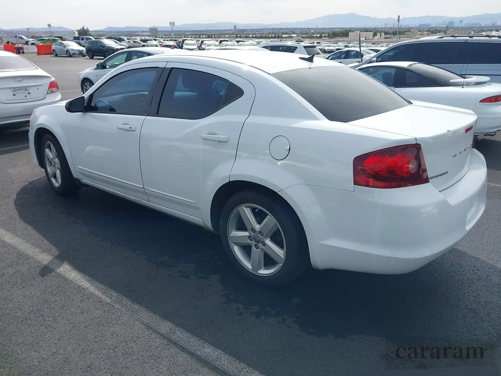 2013 Dodge Avenger SE