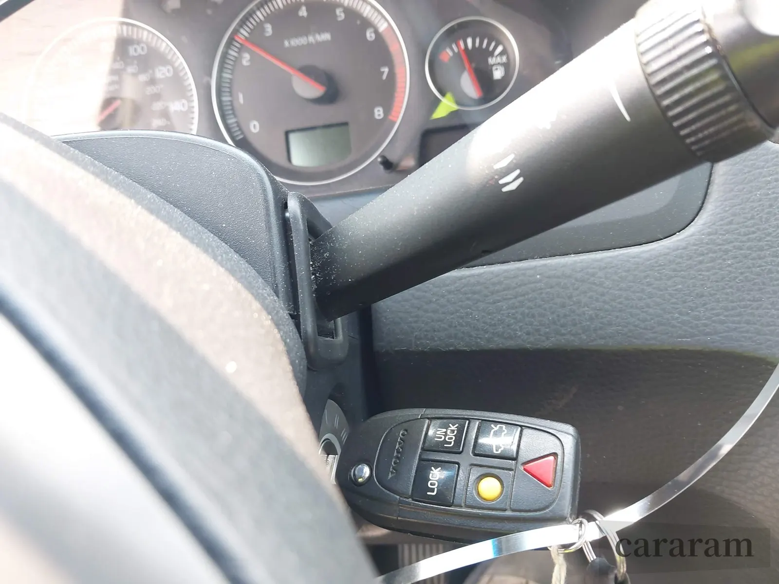 2004 Volvo S60