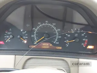1999 Mercedes-Benz E 320