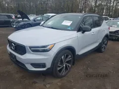 2020 Volvo XC40 R-Design