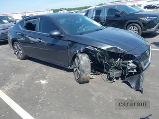 2021 Nissan Altima SV
