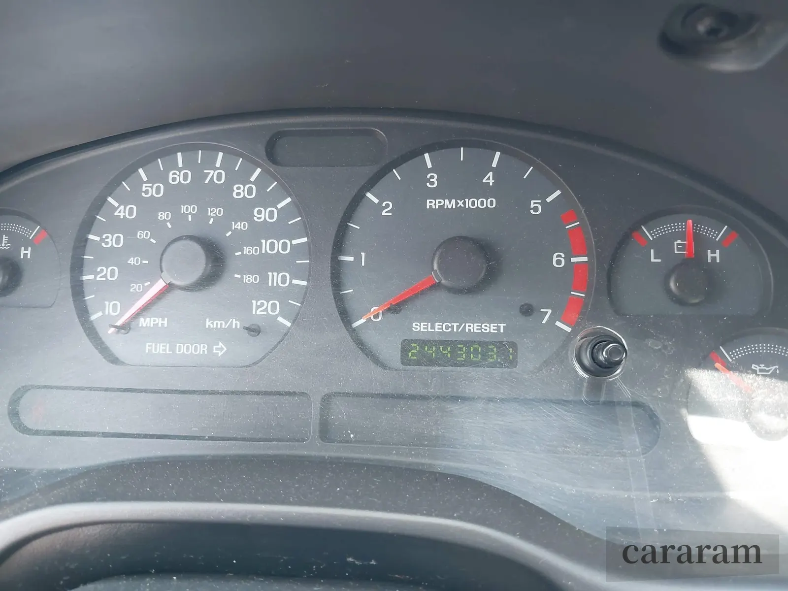2003 Ford Mustang Standard