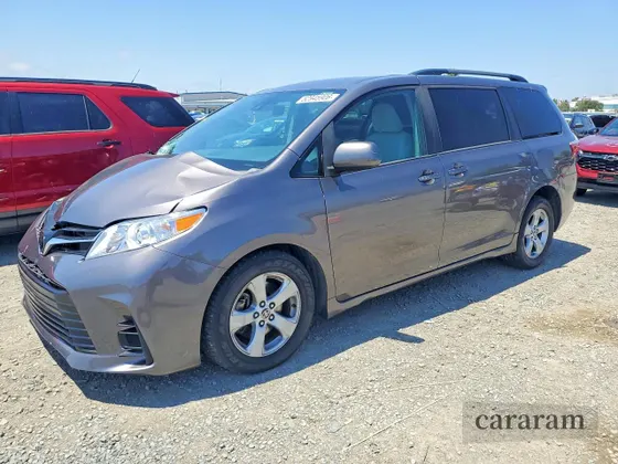 2020 Toyota Sienna LE