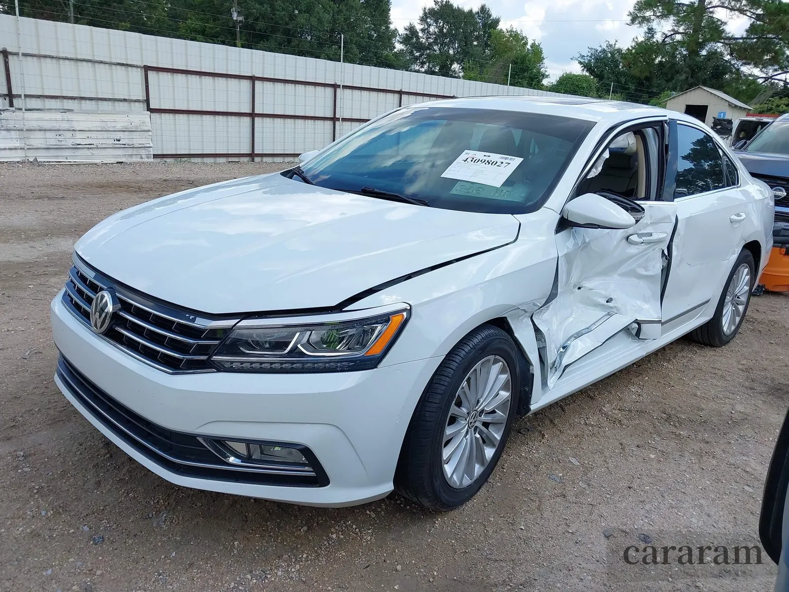 2016 Volkswagen Passat SE