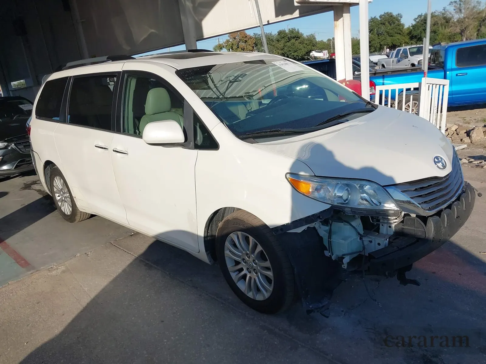 2015 Toyota Sienna XLE