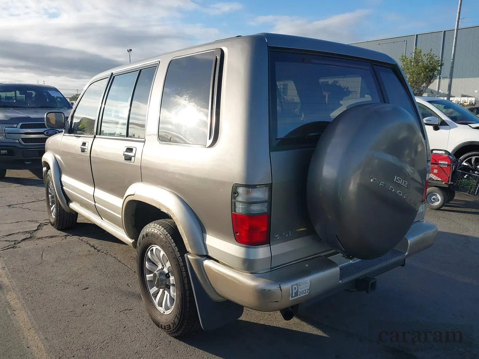2001 Isuzu Trooper S