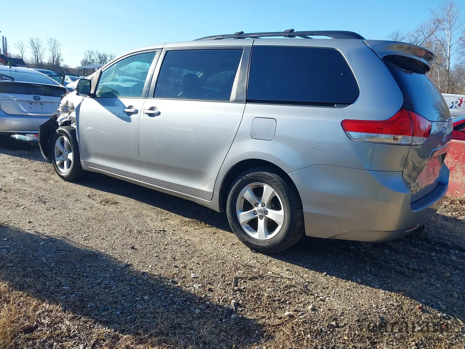 2011 Toyota Sienna LE
