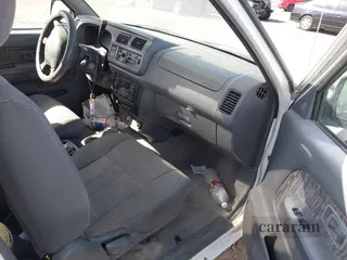 1998 Nissan Frontier XE