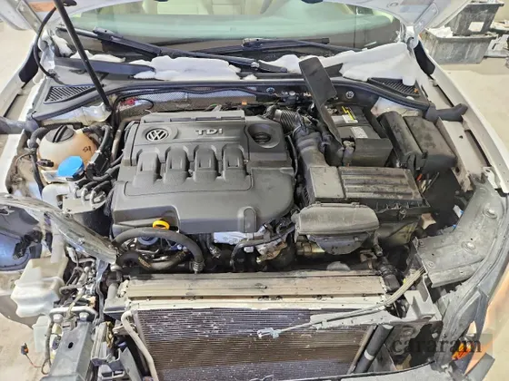 2015 Volkswagen Passat SEL Premium