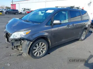 2017 Toyota Sienna LE