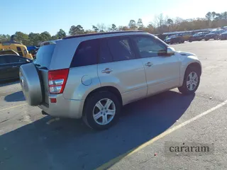 2007 Suzuki Grand Vitara Luxury