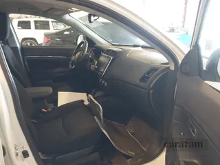 2021 Mitsubishi Outlander ES
