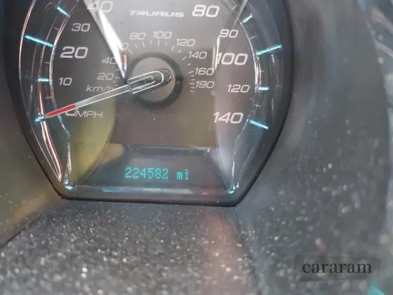 2010 Ford Taurus SE