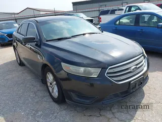 2013 Ford Taurus SE