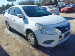 2016 Nissan Versa SV