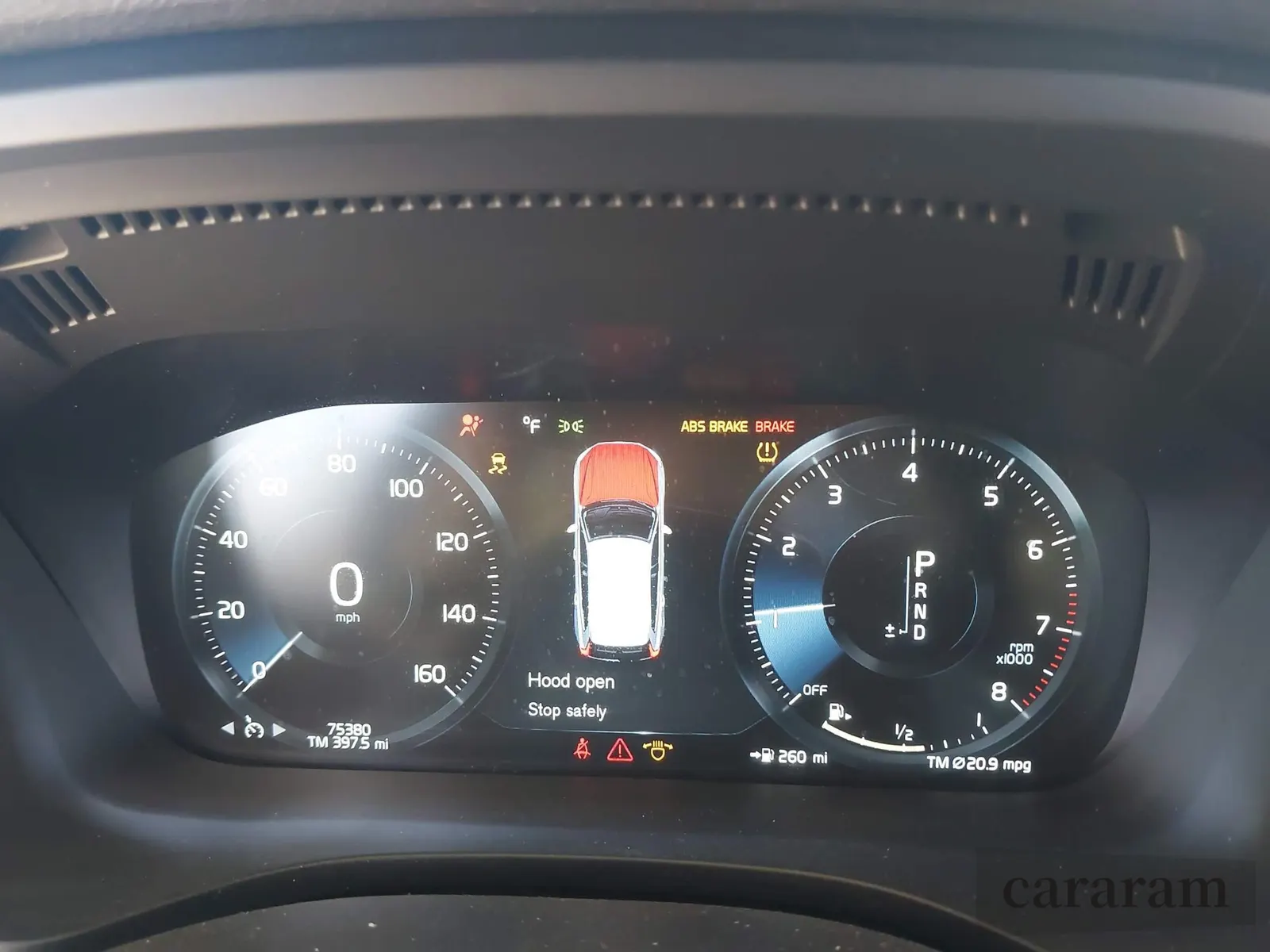 2019 Volvo XC60 R-Design