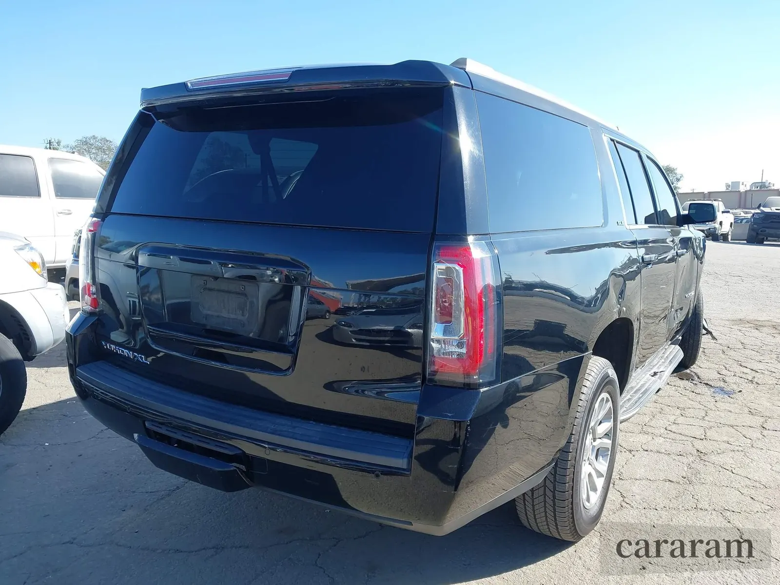 2016 GMC Yukon XL SLE
