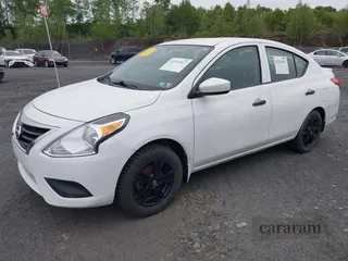 2018 Nissan Versa SV