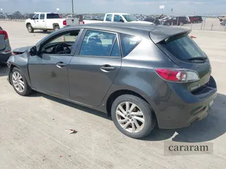 2013 Mazda 3 i Touring