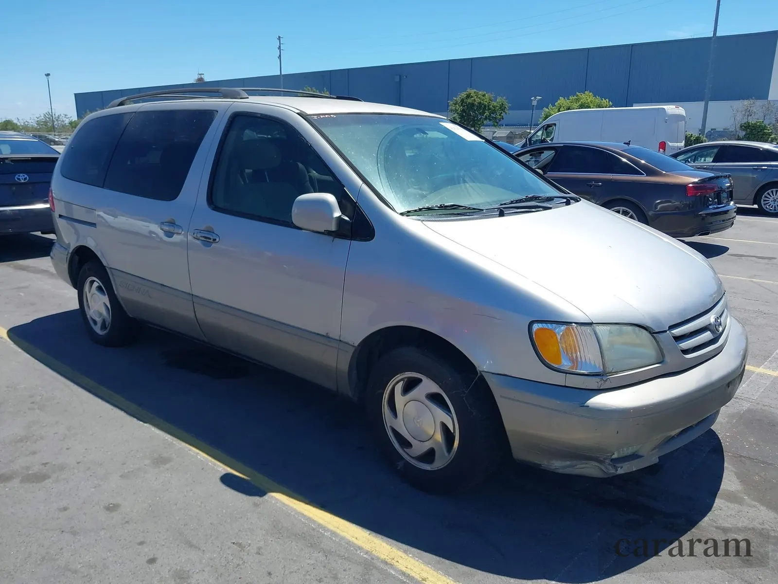 2001 Toyota Sienna LE