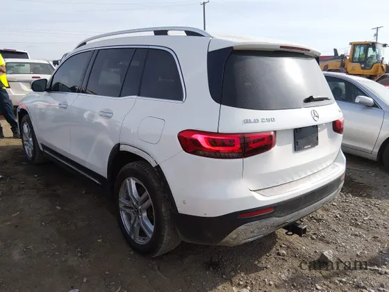 2020 Mercedes-Benz GLB 250