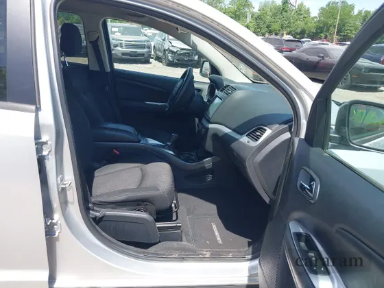 2011 Dodge Journey Mainstreet
