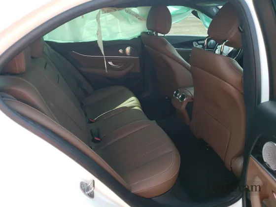 2017 Mercedes-Benz E 300 Luxury