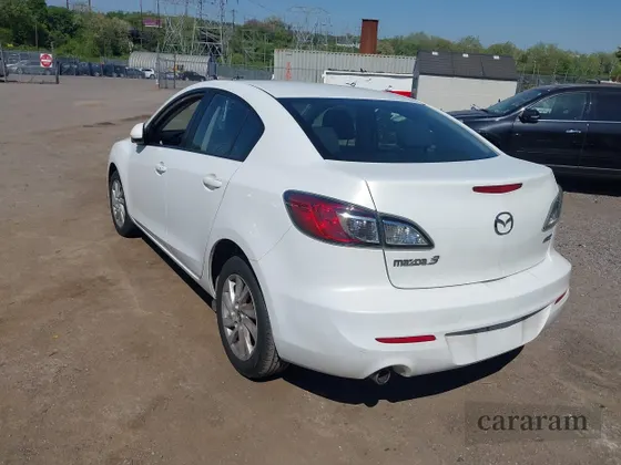 2013 Mazda 3 i Touring