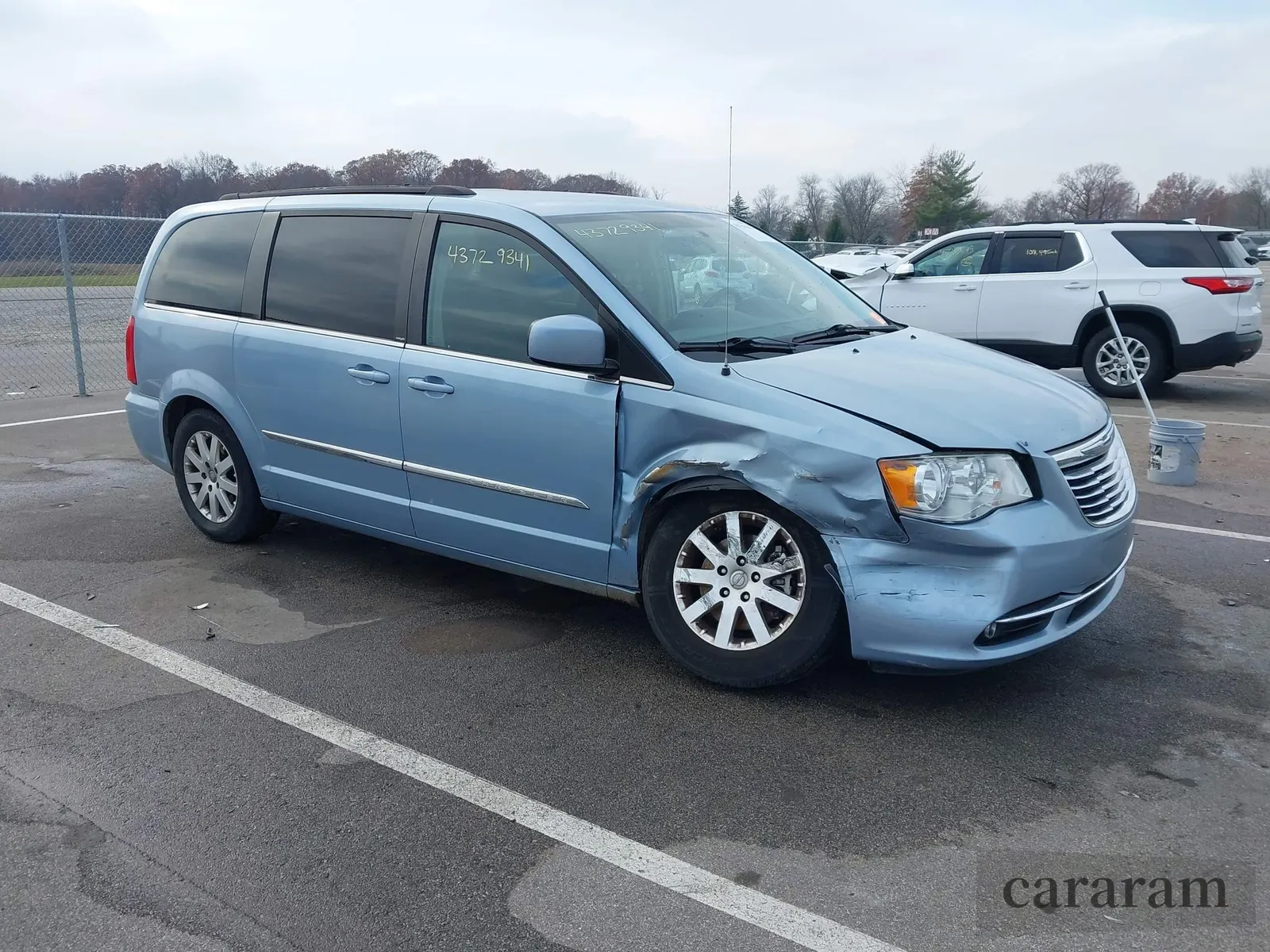2013 Chrysler Town & Country Touring