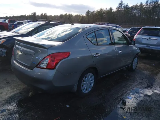 2014 Nissan Versa S