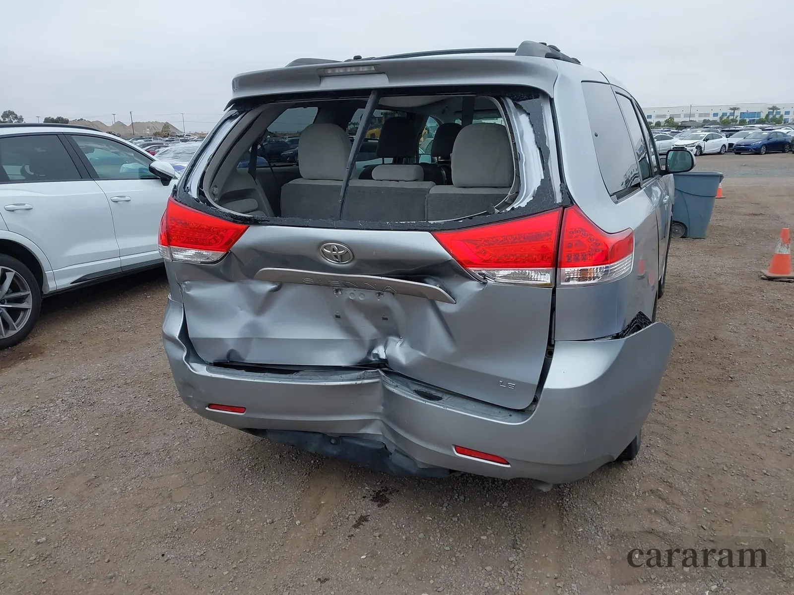 2011 Toyota Sienna LE AAS