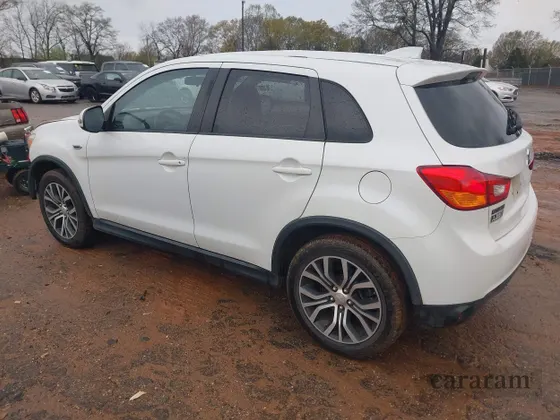 2017 Mitsubishi Outlander ES