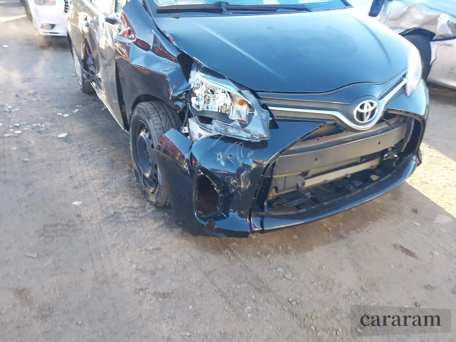 2017 Toyota Yaris L