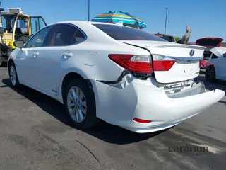 2015 Lexus ES 300h