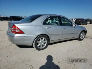 2004 Mercedes-Benz C 240