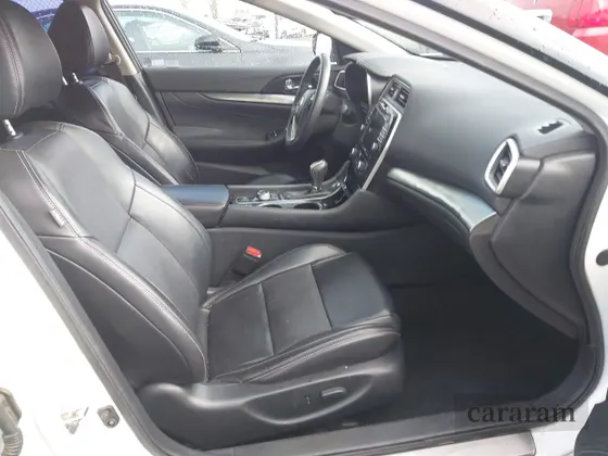 2019 Nissan Maxima SV