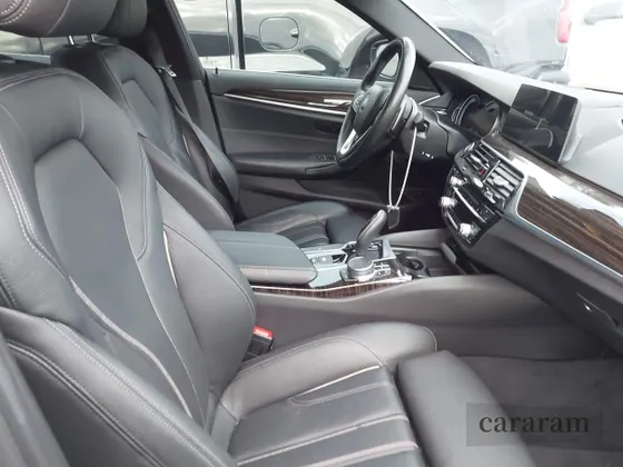 2017 BMW 5 Series 530i