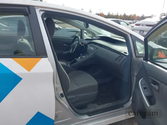 2011 Toyota Prius III