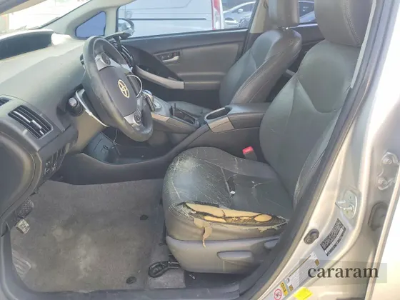 2013 Toyota Prius Three