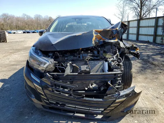 2024 Nissan Versa SR