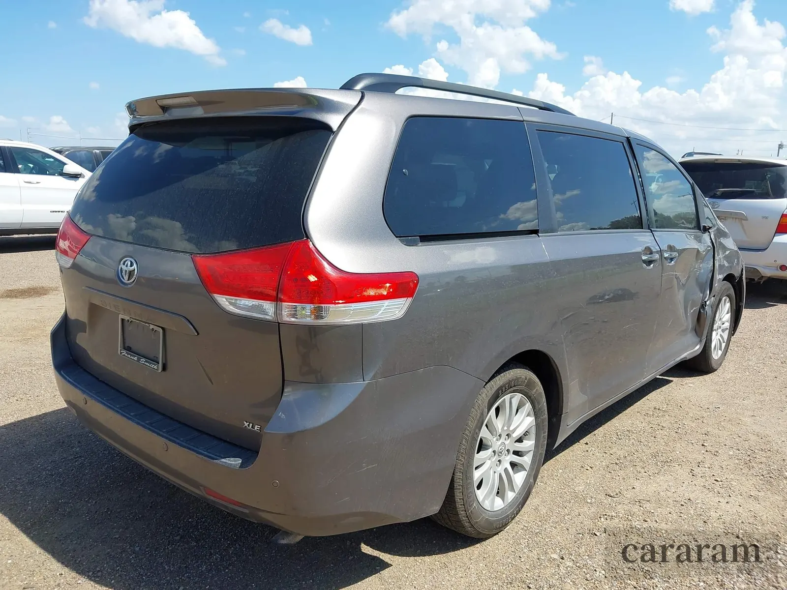 2014 Toyota Sienna XLE